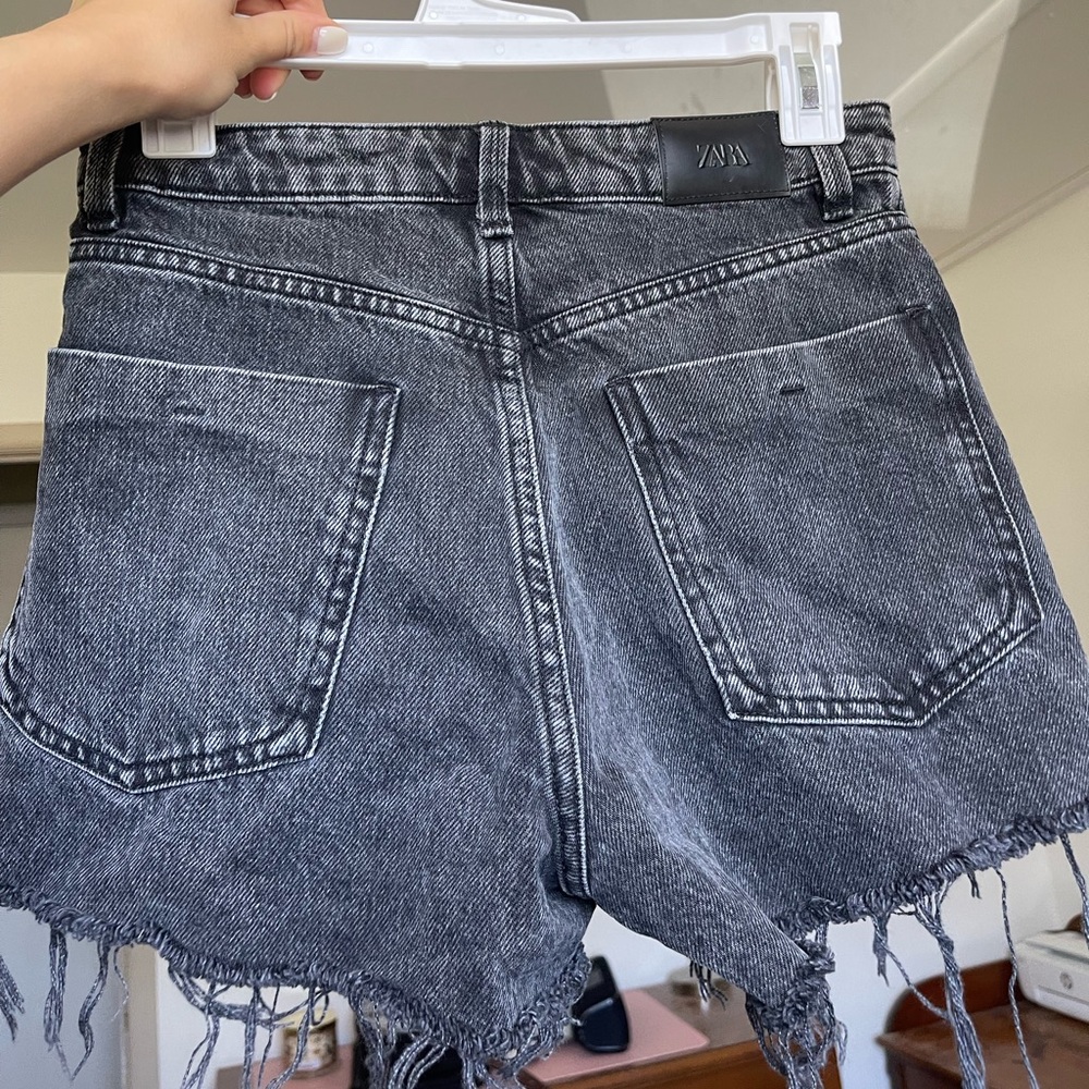 Black ZARA shorts size 4